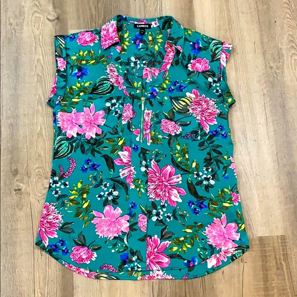Express Tops - Express Floral Green & Pink Top Size Small